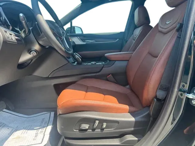 Cadillac XT5 photo 8