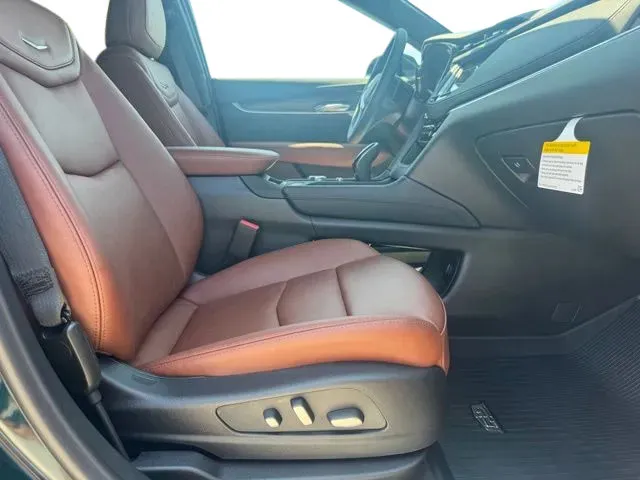 Cadillac XT5 photo 13