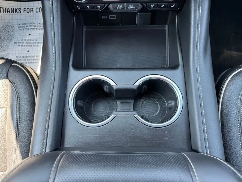 GMC Yukon photo 28