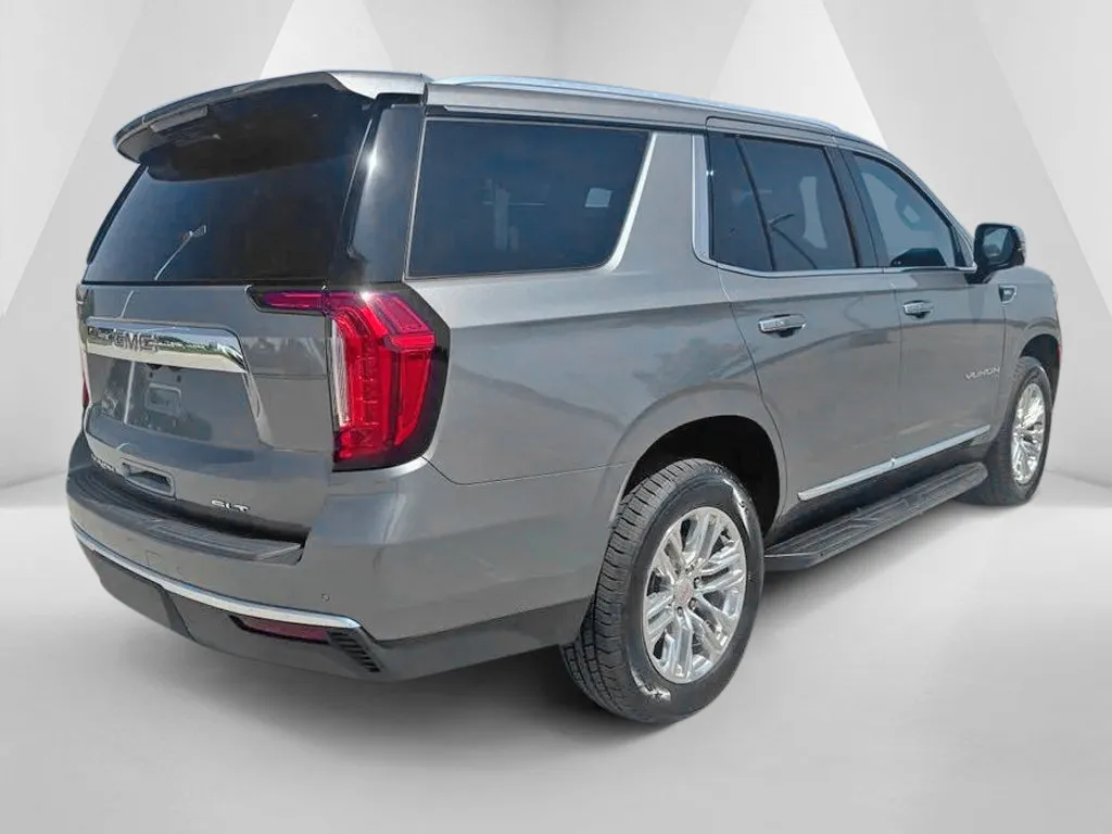 GMC Yukon photo 7
