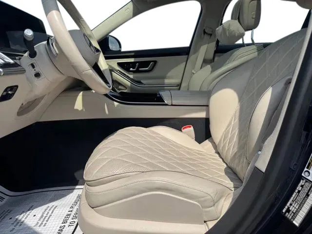 Mercedes-Benz S-Class photo 9