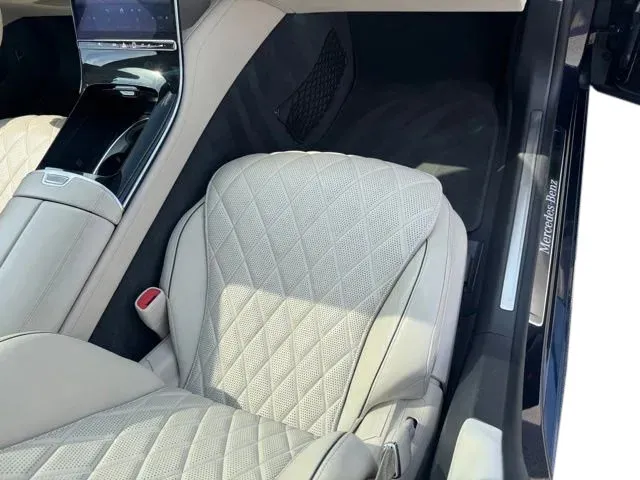 Mercedes-Benz S-Class photo 16