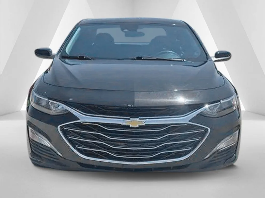 Used 2024 Chevrolet Malibu 1LT with VIN 1G1ZD5ST7RF129498 for sale in Carroll, OH