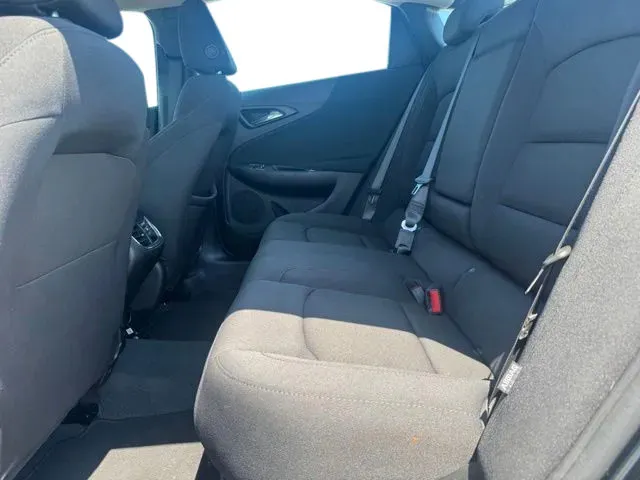 Chevrolet Malibu photo 17