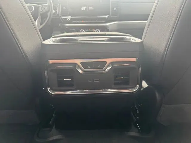 GMC Sierra photo 21
