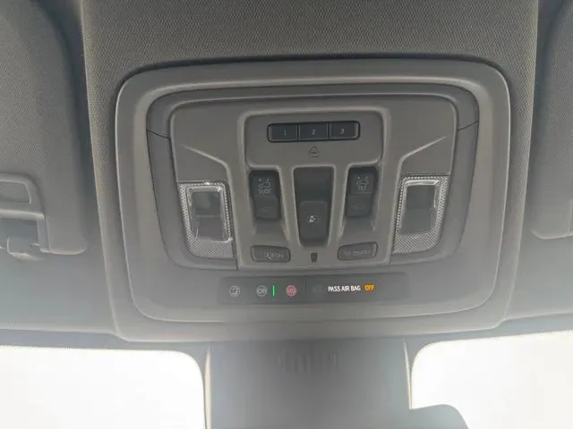 GMC Sierra photo 30