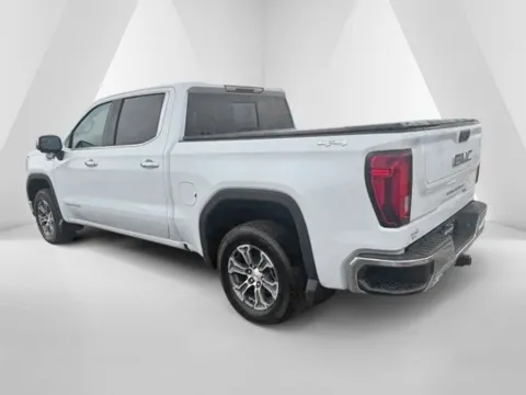 More photos of 2026 GMC Sierra 1500 SLT at Braden Cadillac GMC, OH