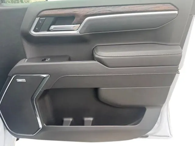 GMC Sierra photo 16