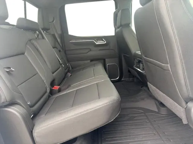 GMC Sierra photo 17