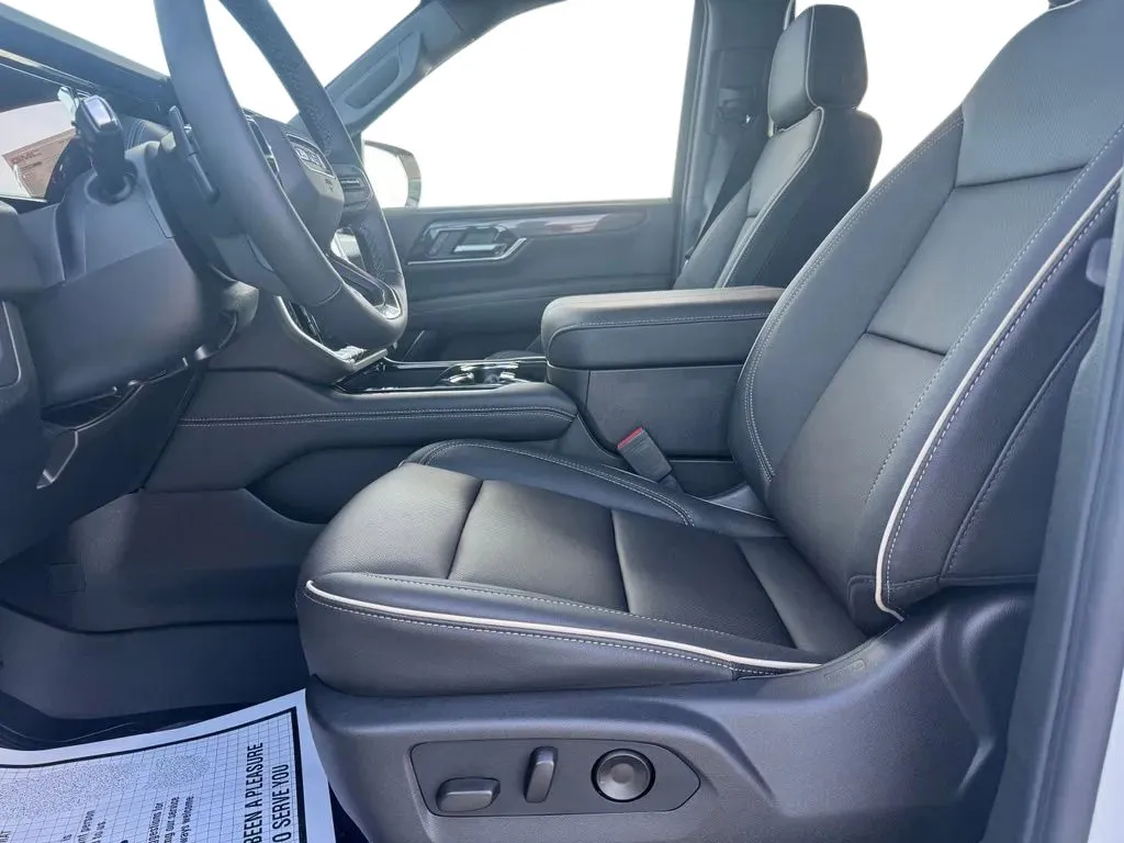 GMC Yukon photo 9