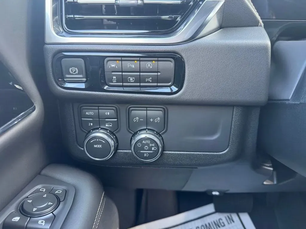 GMC Yukon photo 23