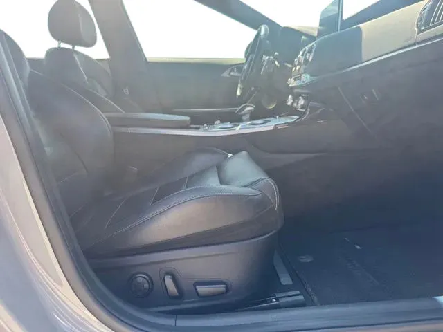 Kia Stinger photo 14