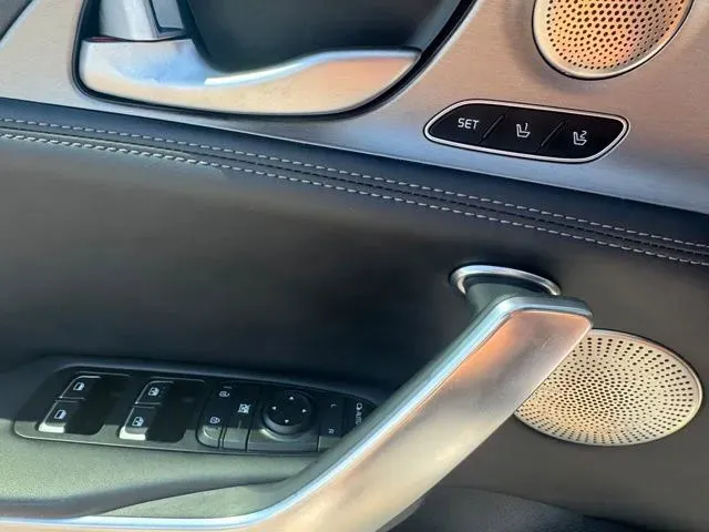 Kia Stinger photo 13