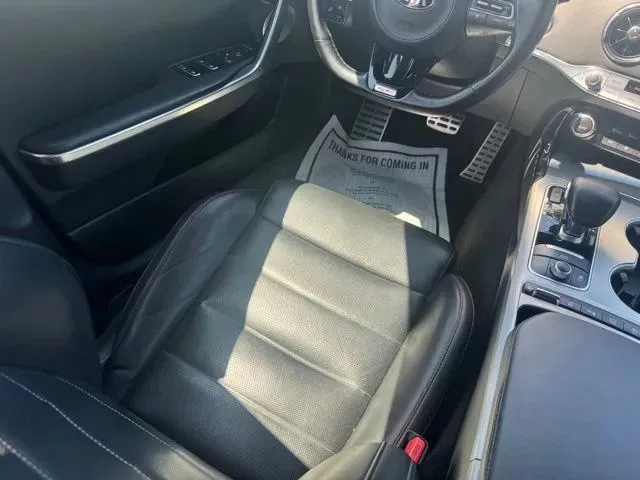 Kia Stinger photo 22