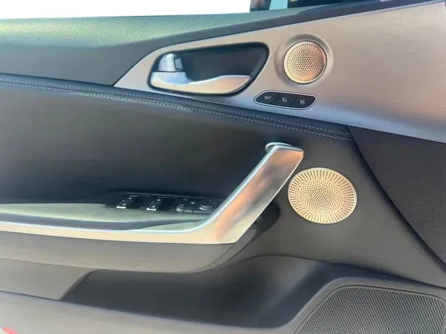 Kia Stinger photo 12