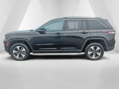 More photos of 2024 Jeep Grand Cherokee 4xe at Braden Cadillac GMC, OH