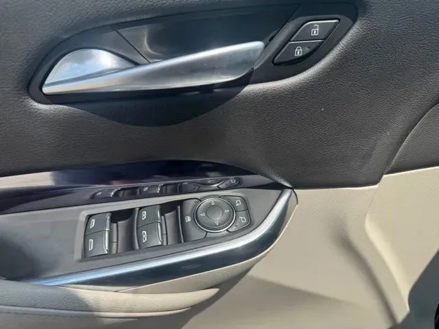Cadillac XT4 photo 12