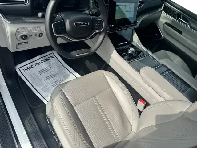 2024 Jeep Wagoneer Series II - Photo 10