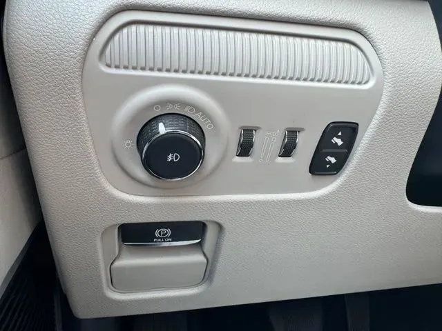 2024 Jeep Wagoneer Series II - Photo 23