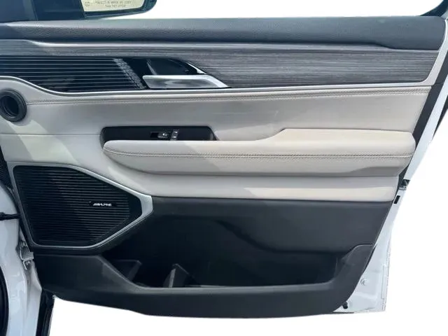 2024 Jeep Wagoneer Series II - Photo 15