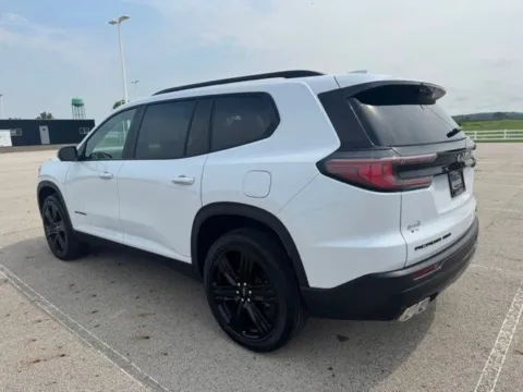 More photos of 2027 GMC Acadia Elevation at Braden Cadillac GMC, OH