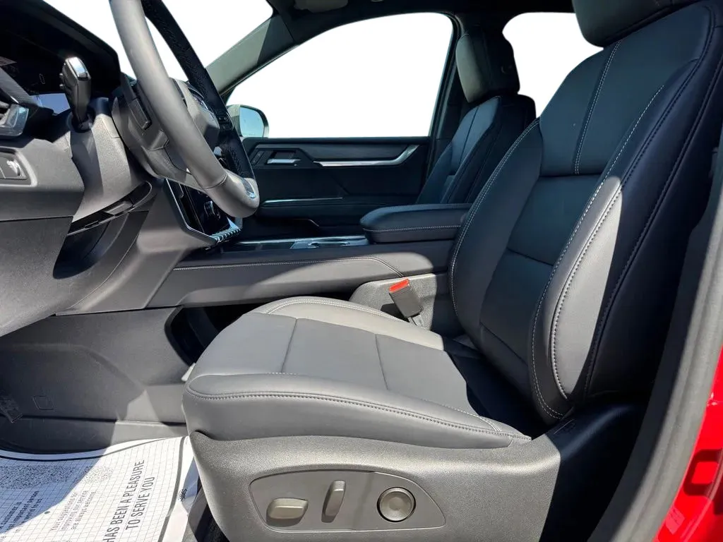 GMC Acadia photo 9