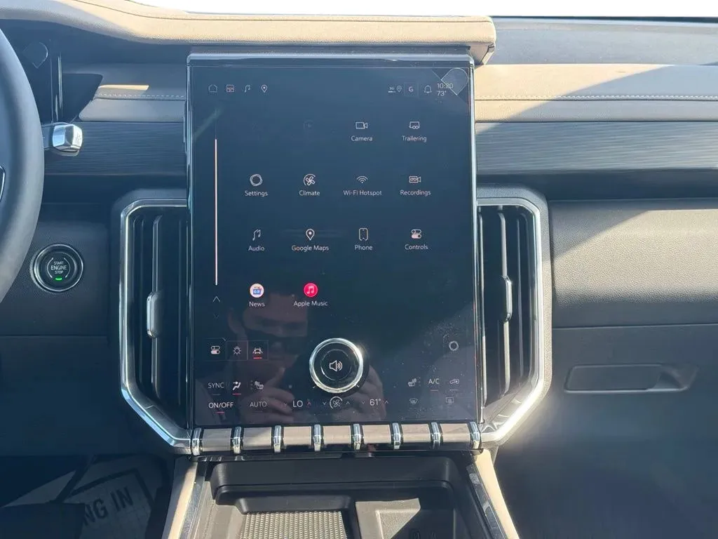 GMC Acadia photo 25
