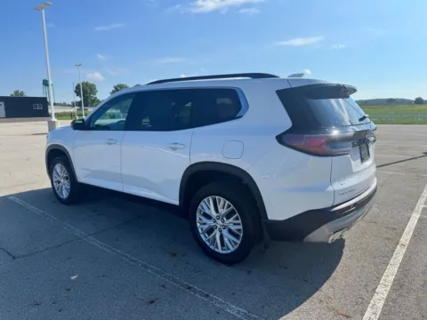 More photos of 2027 GMC Acadia Elevation at Braden Cadillac GMC, OH