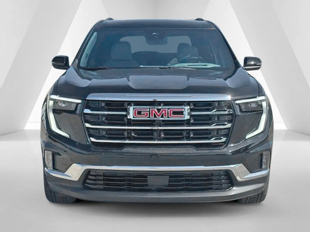 GMC Acadia photo 2