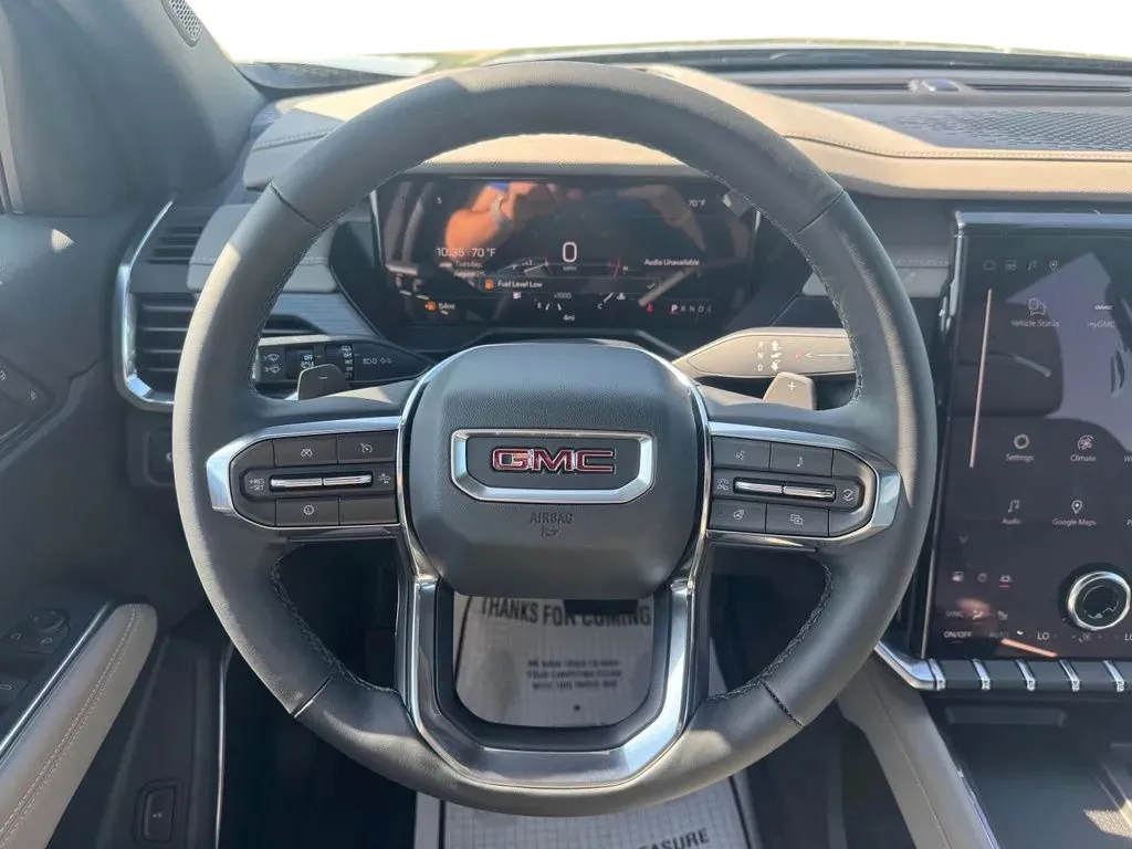 GMC Acadia photo 24