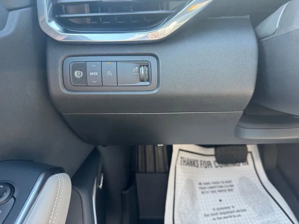 GMC Acadia photo 23