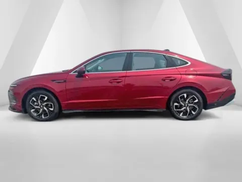 More photos of 2025 Hyundai Sonata SEL at Braden Cadillac GMC, OH