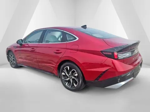 More photos of 2025 Hyundai Sonata SEL at Braden Cadillac GMC, OH
