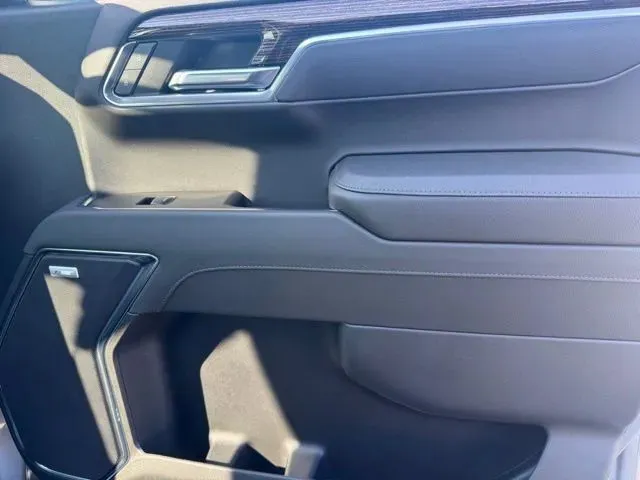 GMC Sierra photo 15