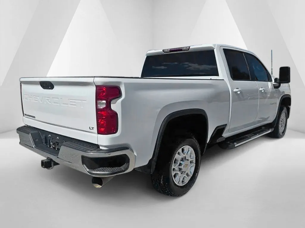 Chevrolet Silverado photo 7