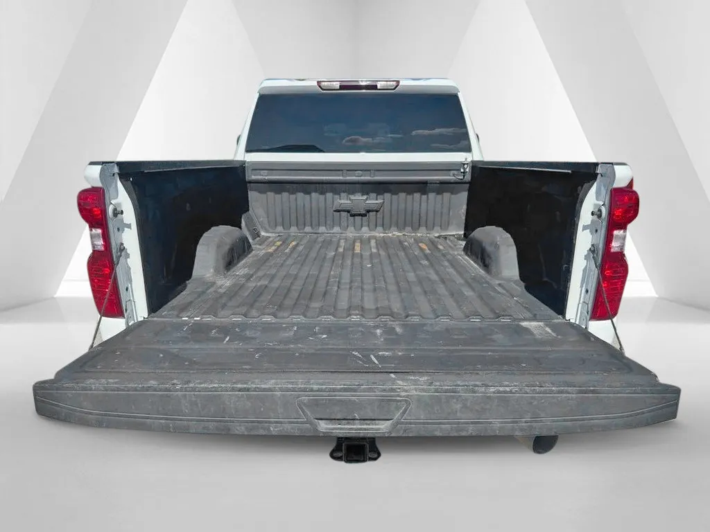 Chevrolet Silverado photo 30