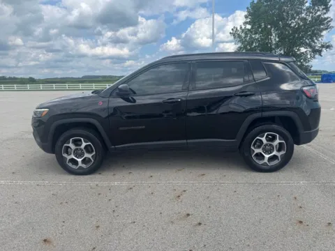 More photos of 2022 Jeep Compass Trailhawk at Braden Cadillac GMC, OH
