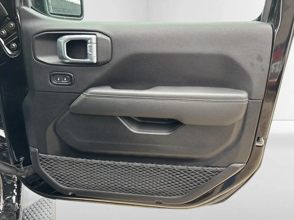 2021 Jeep Wrangler Unlimited Sahara - Photo 29