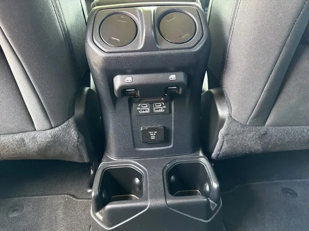 2021 Jeep Wrangler Unlimited Sahara - Photo 28