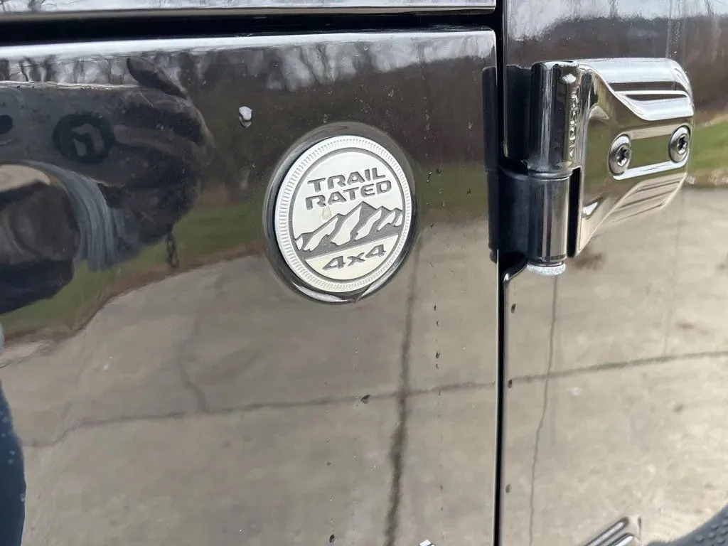 2021 Jeep Wrangler Unlimited Sahara - Photo 10