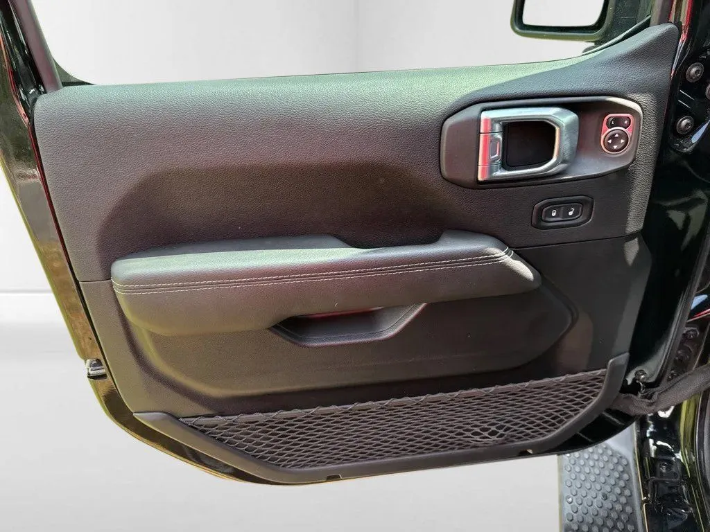 2021 Jeep Wrangler Unlimited Sahara - Photo 13