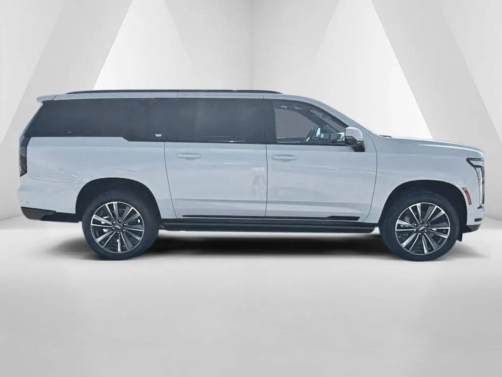 Cadillac Escalade ESV photo 8