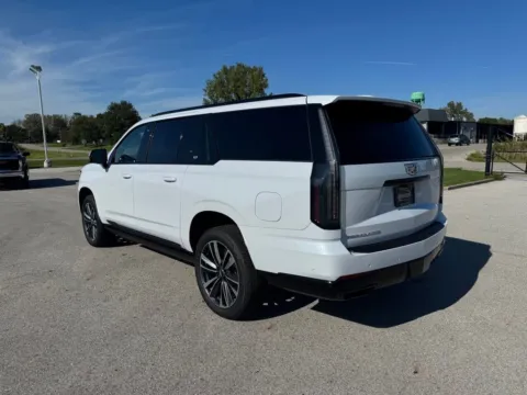 More photos of 2026 Cadillac Escalade ESV Sport at Braden Cadillac GMC, OH