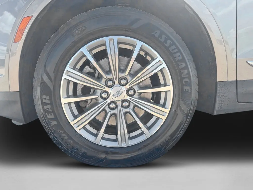 Cadillac XT5 photo 30