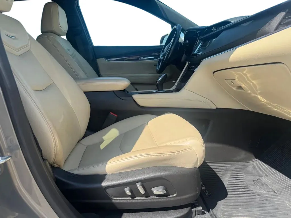 Cadillac XT5 photo 13