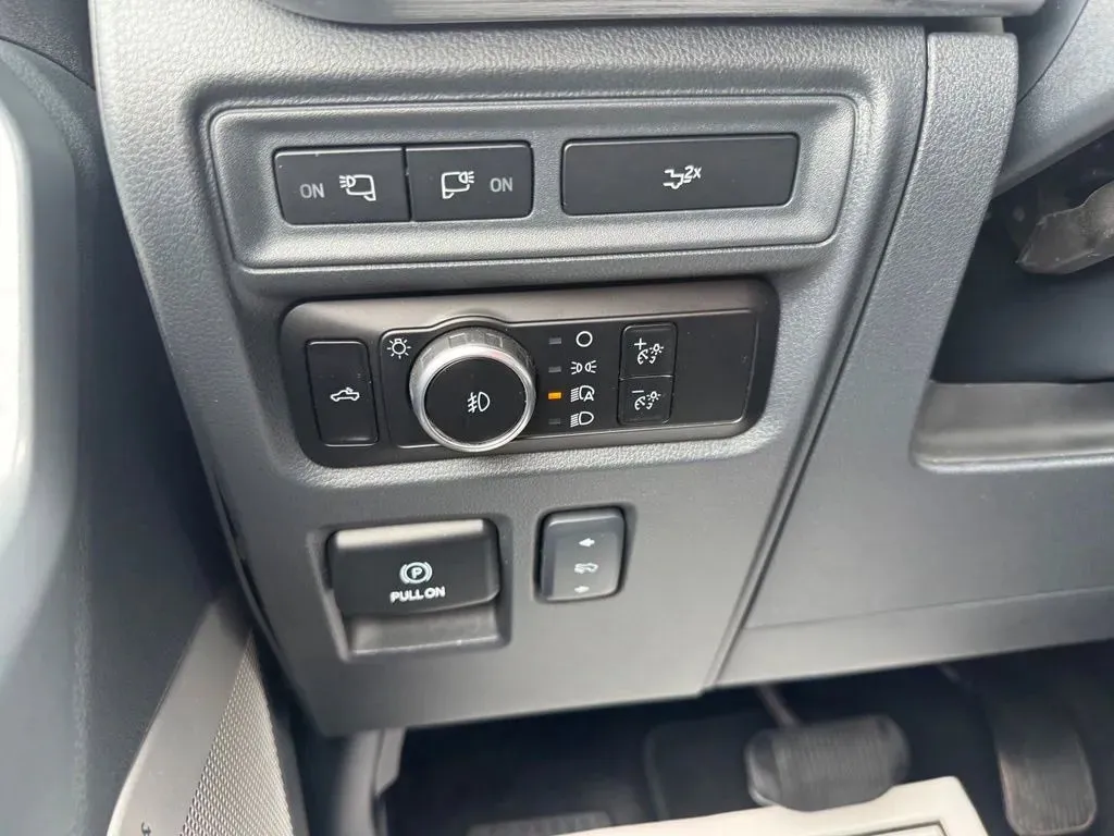 Ford F-150 photo 22