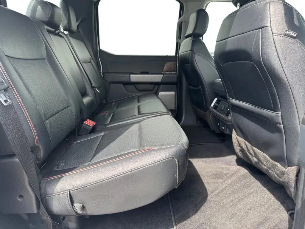 Ford F-150 photo 16