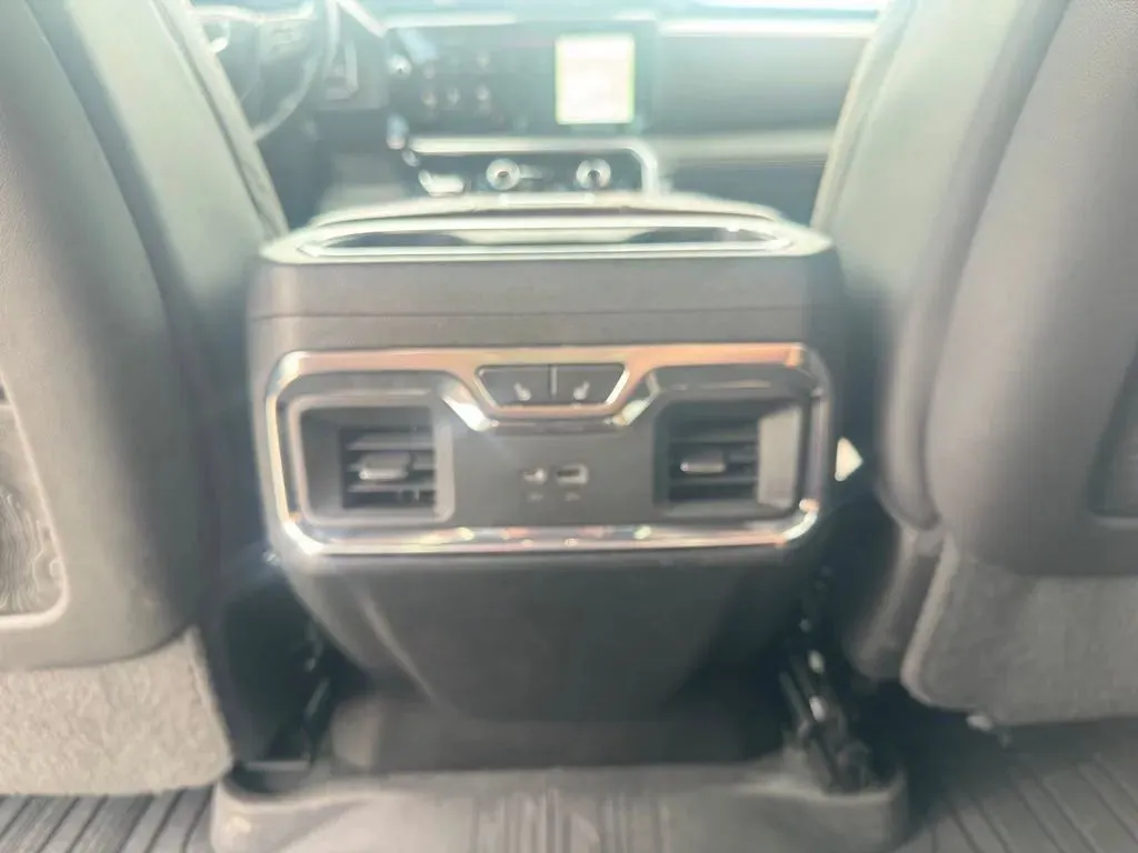 GMC Sierra photo 21