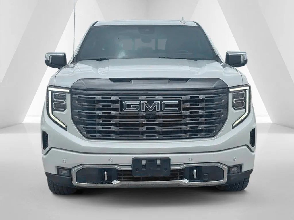 GMC Sierra photo 2
