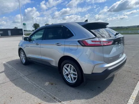 More photos of 2022 Ford Edge SEL at Braden Cadillac GMC, OH